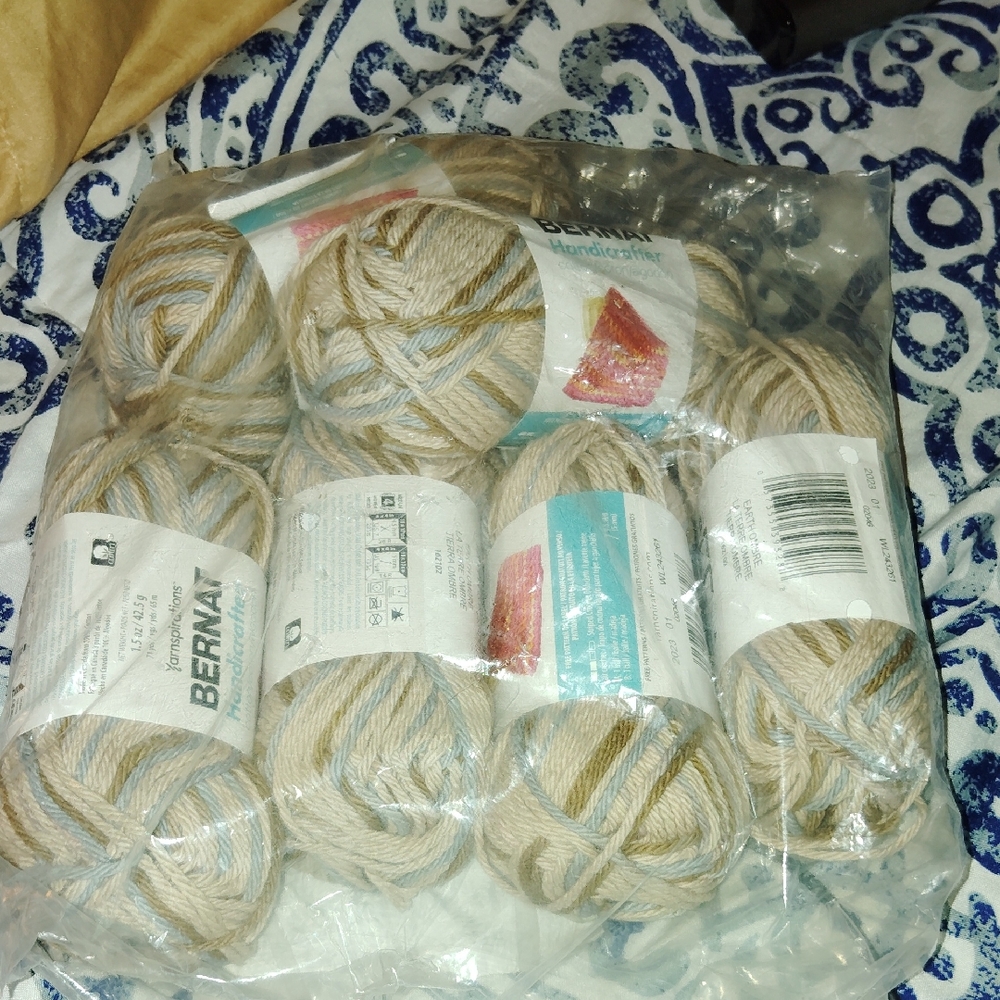 Bernat Handicrafter Yarn Bundle in Beige & Light Blue